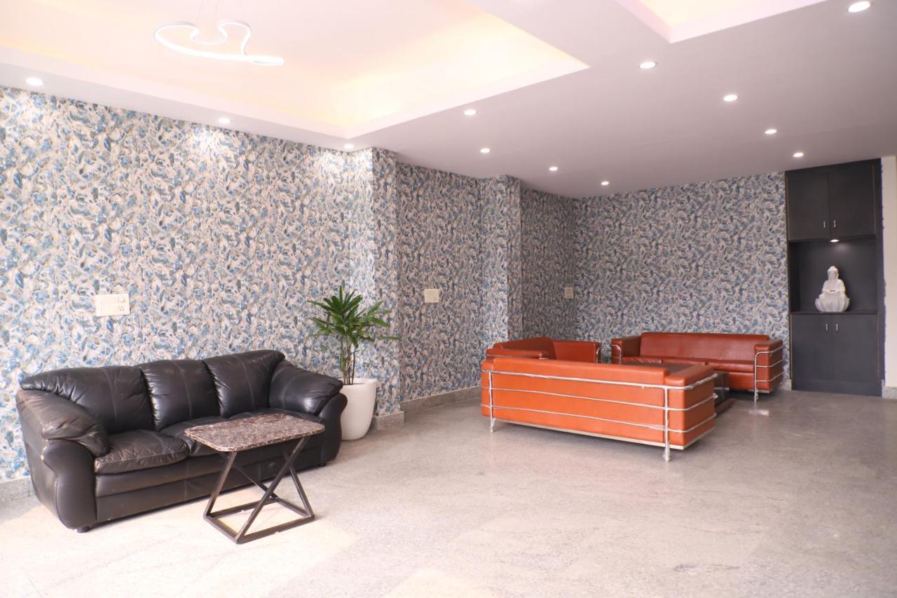 Lyf Corporate Suites - Noida Sector 19 Eksteriør billede