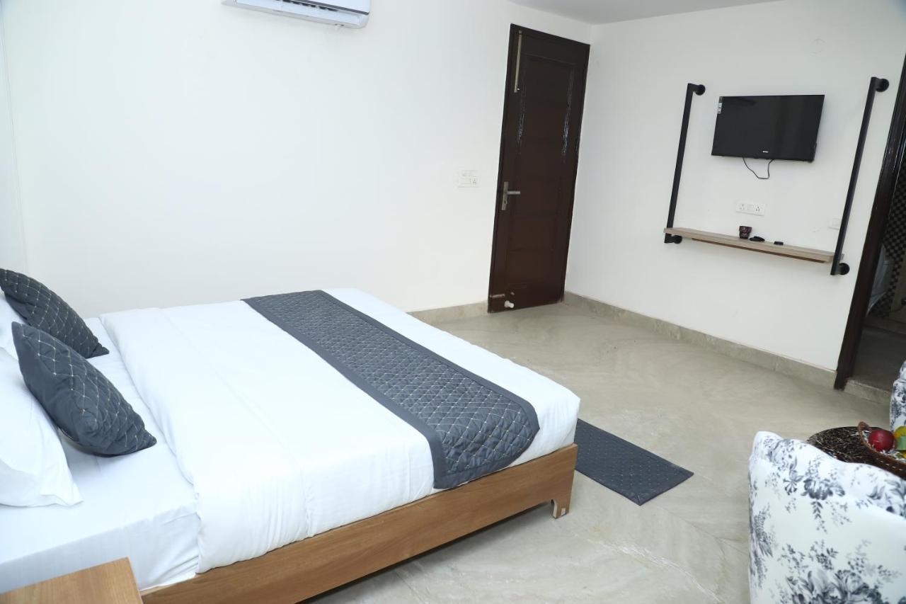 Lyf Corporate Suites - Noida Sector 19 Eksteriør billede