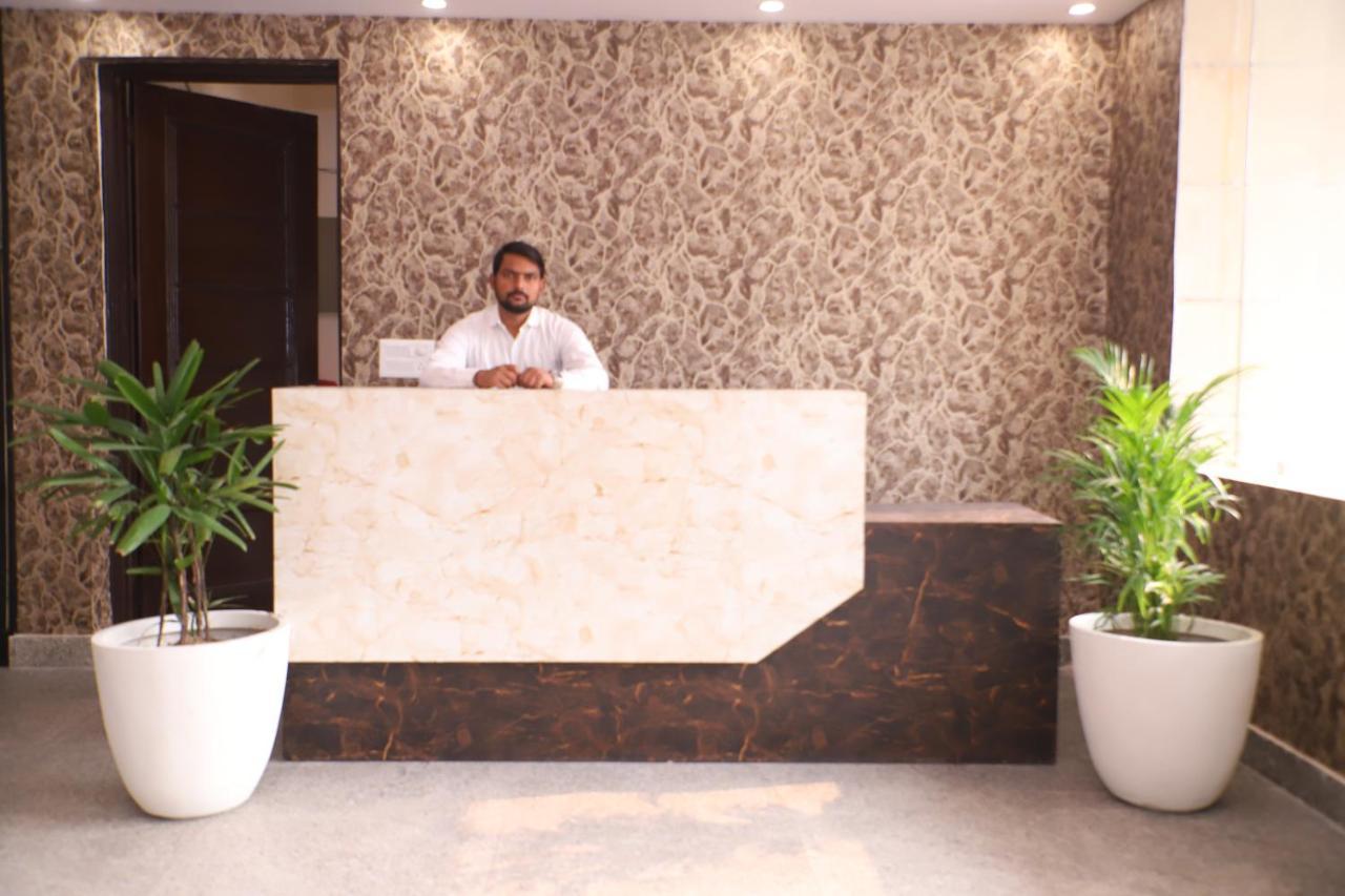 Lyf Corporate Suites - Noida Sector 19 Eksteriør billede