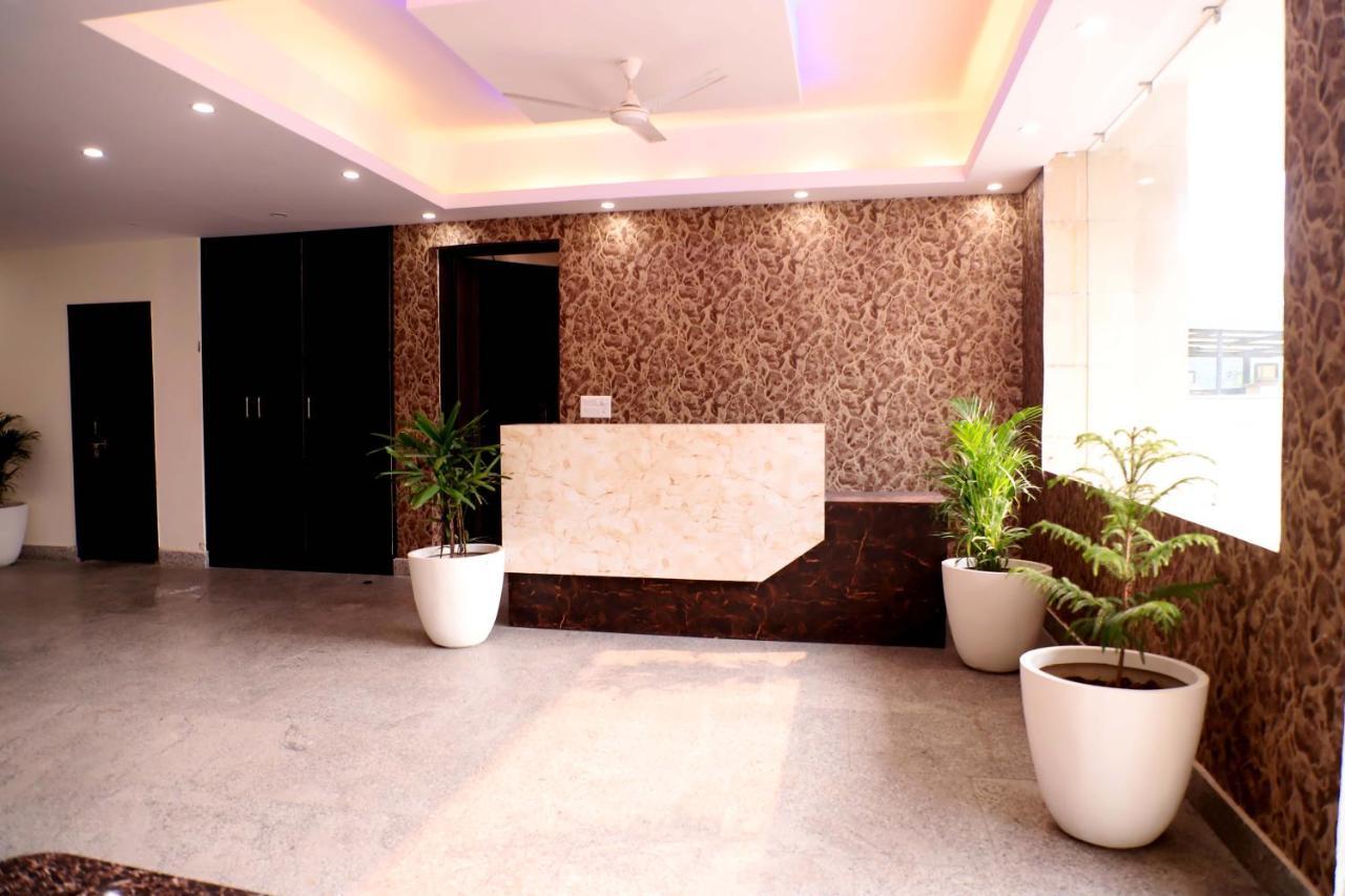 Lyf Corporate Suites - Noida Sector 19 Eksteriør billede
